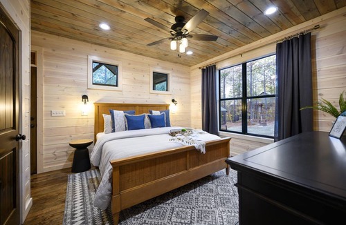 Broken Bow Cabin | Cabin ∙ 1 bedroom ∙ 4 guests