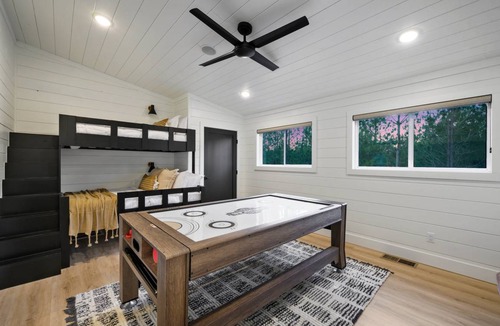Broken Bow Cabin | Cabin ∙ 1 bedroom ∙ 5 guests