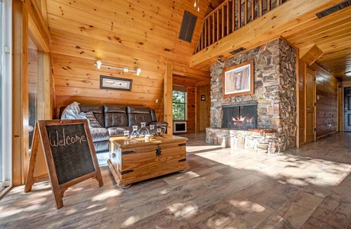 Smithville Cabin | Cabin ∙ 1 bedroom ∙ 4 guests