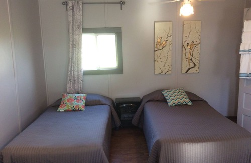 Ashton Cottage | Cabin 2 at Jolley Camper and Cottages