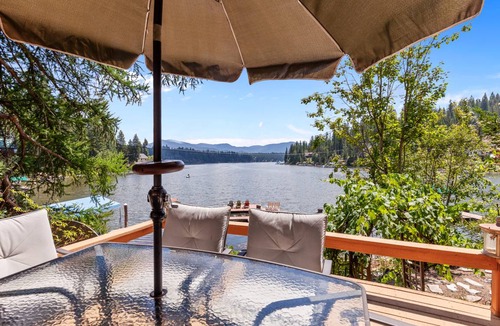 Hayden Cabin | Cabin ∙ 2 bedrooms ∙ 8 guests