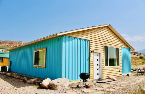 Moab South Valley Cabin | Cabin ∙ 3 bedrooms ∙ 16 guests