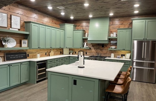 Hochatown Cabin | Cabin ∙ 7 bedrooms ∙ 30 guests