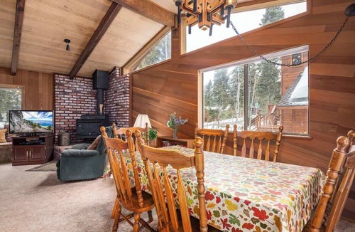 Carnelian Bay House | Cabin Adjacent to Forest Land, Wood Stove, Full Kitchen, Deck Pets Welcome!