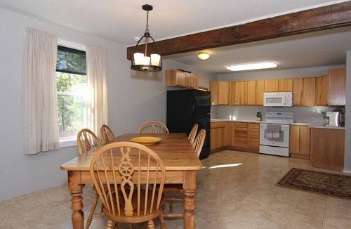 Cascade County House | Cabin in the heart of the The Little Belts