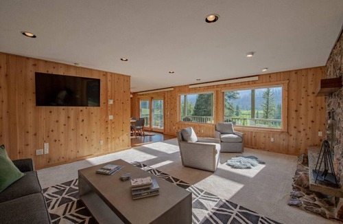 Sublette County Apartment | Cabin on Private Ranch Sleeps 10