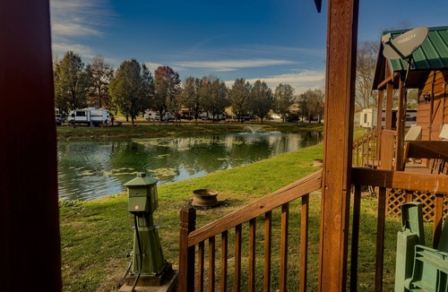 Rising Sun Cabin | Cabin - Small on Pond