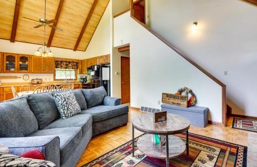 Howard House | Cabin with Deck about 3 Mi to Apple Valley Lake!
