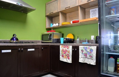 Pacific Beach Hostel | California Dreams Hostel - Pacific Beach