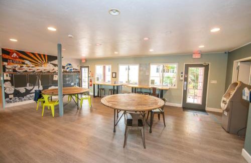 Point Loma Heights Hostel | California Dreams Hostel - Ocean Beach