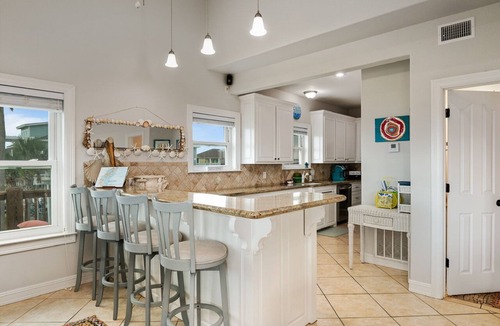 Port Bolivar House | CAMP QUEENIE - 2nd row with great views, steps to the surf and sand!