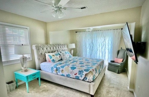Socastee House | Canal House on the ICW w Dock