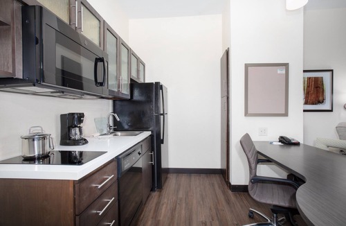 Cheyenne Hotel | Candlewood Suites Cheyenne by IHG