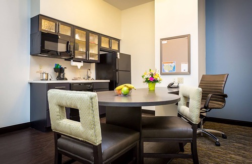 Sidney Hotel | Candlewood Suites Sidney by IHG