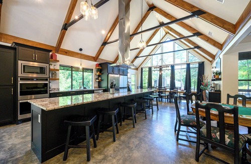 Broken Bow Cabin | Cannonball Cove l Luxury Cabin with Private Pool, Game Room & Hot Tub- Sleeps 23