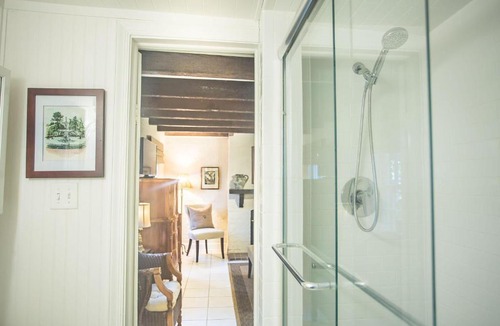 Historic Downtown Savannah House | Canterbury Main and Garden by Lucky Savannah