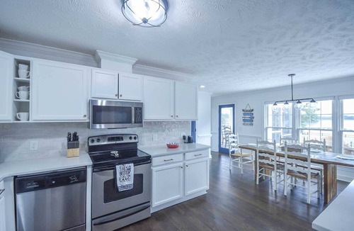 Olivia House | Carolina Lakes Family Home w/Pool, Kayaks & Dock!