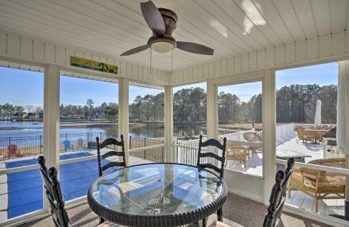 Olivia House | Carolina Lakes Family Home w/Pool, Kayaks & Dock!