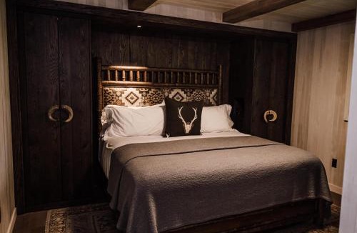 Crossville Cabin | Caryonah Hunting Lodge