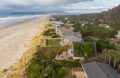 Tierra Del Mar House | Casa Del Mar, Dog Friendly, Oceanfront, awesome patio space with firepit!