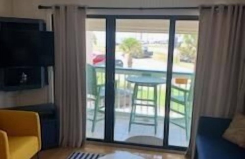 Galveston Apartment | Casa Monaco Beachfront Condo - Great View, Two Pools