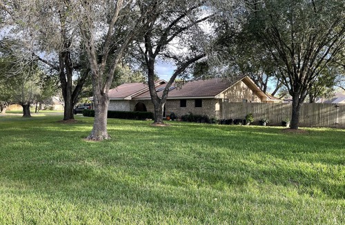 Victoria House | Casa Victoria-Pool, Hot Tub, Coffee Bar, Privacy fenced,Kid's PlayRm, Shopping