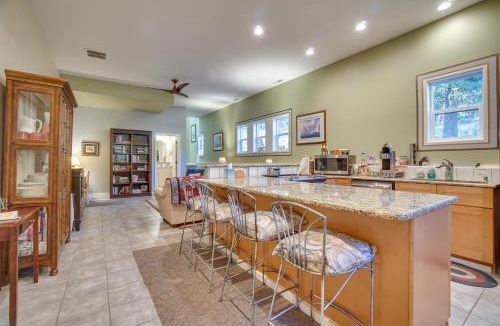 Cascade House | Cascade Cabin Hideaway with Views, half Mi to Lake