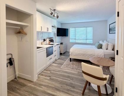 Village North Apartment | Cascade Lodge Studio-steps from village