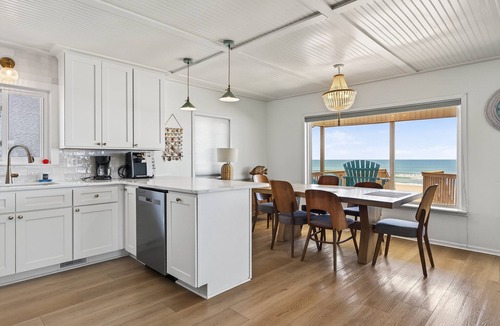 North Topsail Beach House | Catch A View - Oceanfront Home