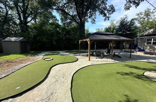 Rosewood House | CB90 Country Club: USC, Fort Jackson, Downtown