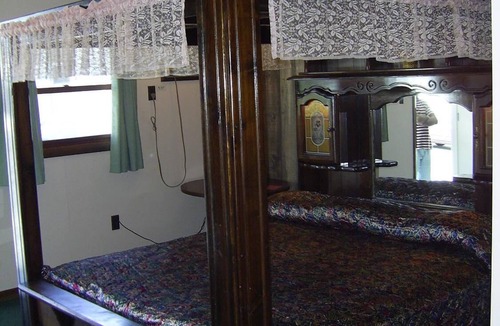 Altoona Hotel | Cedar Grove Motel