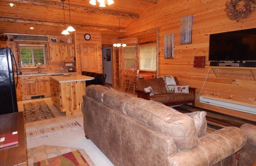 Island Park Cabin | Cedar Rest is a Charming Cabin Just 17 Miles From Gates Of Yellowstone