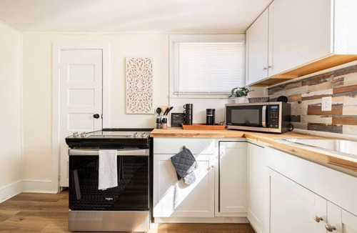 Danville Apartment | Central 1bd/1bth | 1.8 miles from Casino