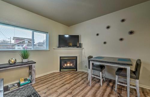 Anacortes Apartment | Central Apt Private Fireplace and Patio Access