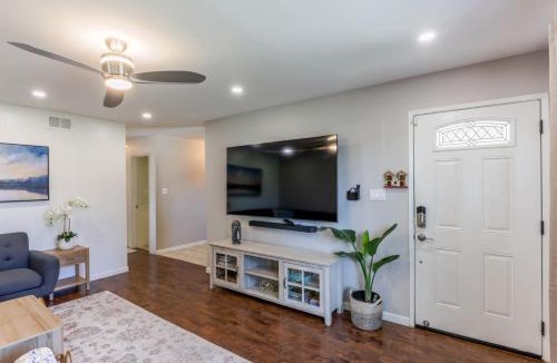 Fremont House | Central Fremont Home near Shops, Parks and Bay Area