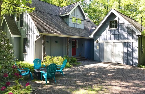 Pocono Pines House | ⭐Central heat/AC ⭐ WiFi ⭐ Near pool, lake, beach!⭐