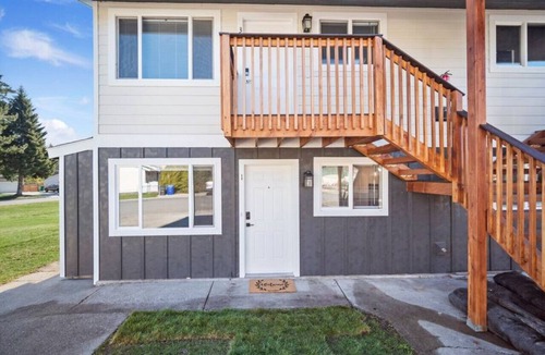 Spokane Valley Apartment | Centrally Located & Updated 2 Bed APT
