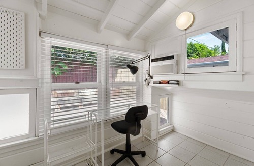 La Crescenta Cottage | Centrally Located 2-bedroom, 1-bath Cottage with Mountain Views & Private Deck