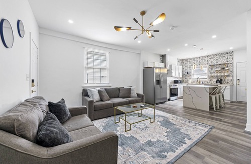Downtown Columbus House | Centrally located, just minutes away from 4th St, Short North, DT and OSU!
