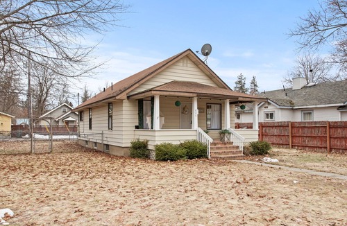 Garden District House | Centrally located house downtown