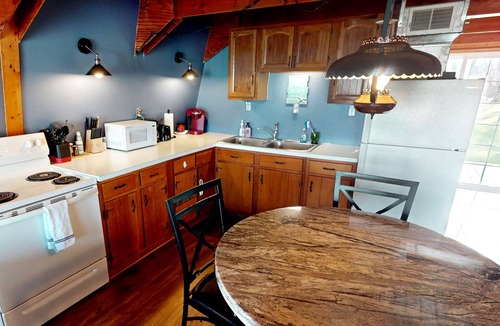 Kelleys Island Ski Chalet | Chalet, "On the Rock" Kelleys Island Ohio