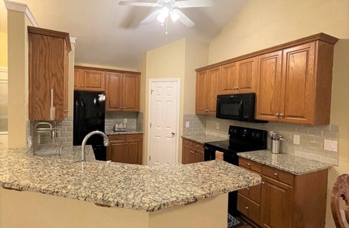 Harrisburg House | Charlotte/Harrisburg/Concord Magnificent Homestead Stay 3BR Close to Uptown .