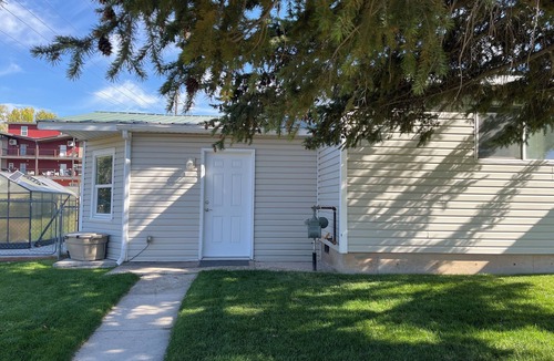 Lava Hot Springs Apartment | Charming 1-bedroom apartment in serene Lava Hot Springs.