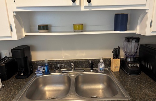 Burlington Apartment | Charming 1 Bedroom, 1 Bathroom Apartment