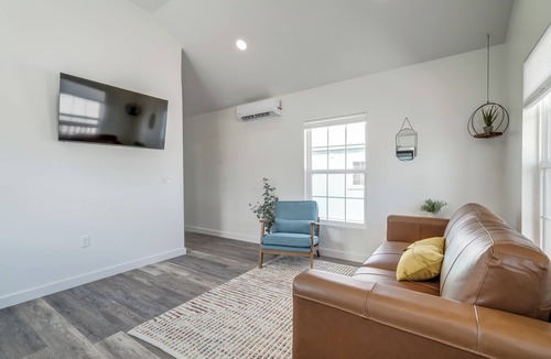 El Reno Cottage | Charming 1-bedroom cottage on historic Rt. 66 just west of OKC