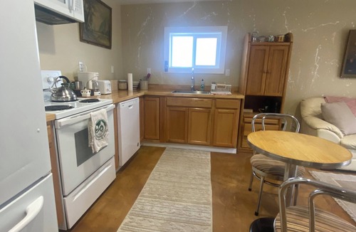East Missoula House | Charming 1-bedroom house with WiFi, AC in brilliant Missoula.