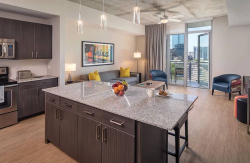 West End Hotel | Charming 1-bedroom in Fantastic Austin!