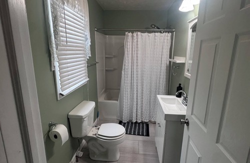 Moundsville Apartment | Charming 1-bedroom apartment in Pleasant Moundsville with WiFi, AC