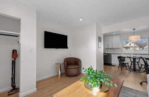 Eastpointe Apartment | Charming 1BR Getaway | Eastpointe