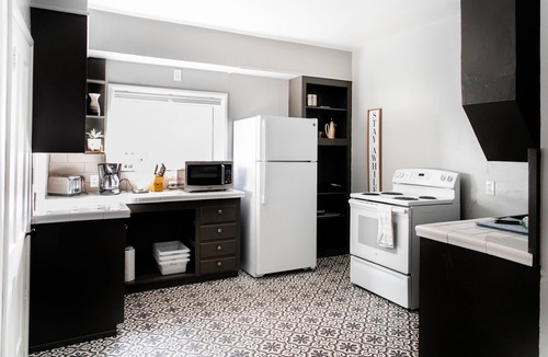 University District Apartment | Charming 1BR in 1910 Home, Walk to UM & Downtown, Porch & Shared Laundry